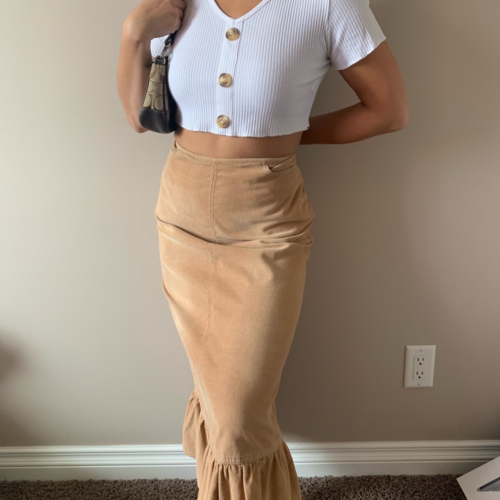 Smart Set Camel/Tan Maxi Skirt with Ruffle Hem